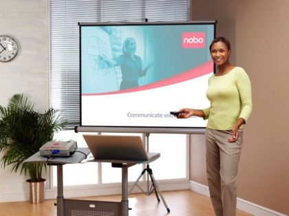 ЕКРАН НА СТОЙКА NOBO 4:3 150X113,8